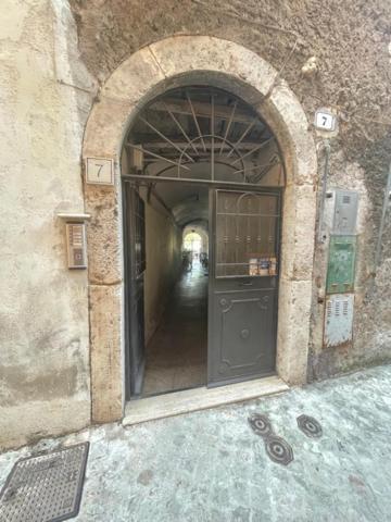 Domus Eva, Dove E Nata Tivoli Apartment Bagian luar foto