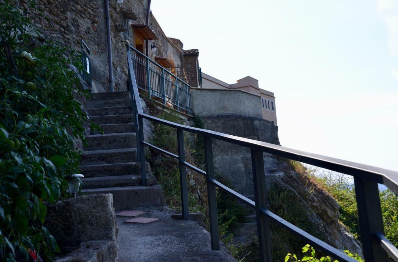 Domus Eva, Dove E Nata Tivoli Apartment Bagian luar foto